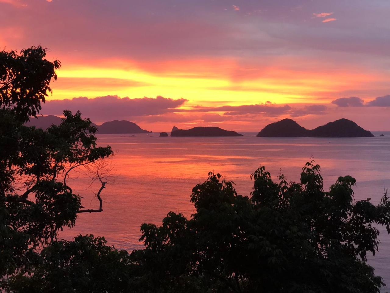 Sunny Island Resort (Adults Only) El Nido Buitenkant foto