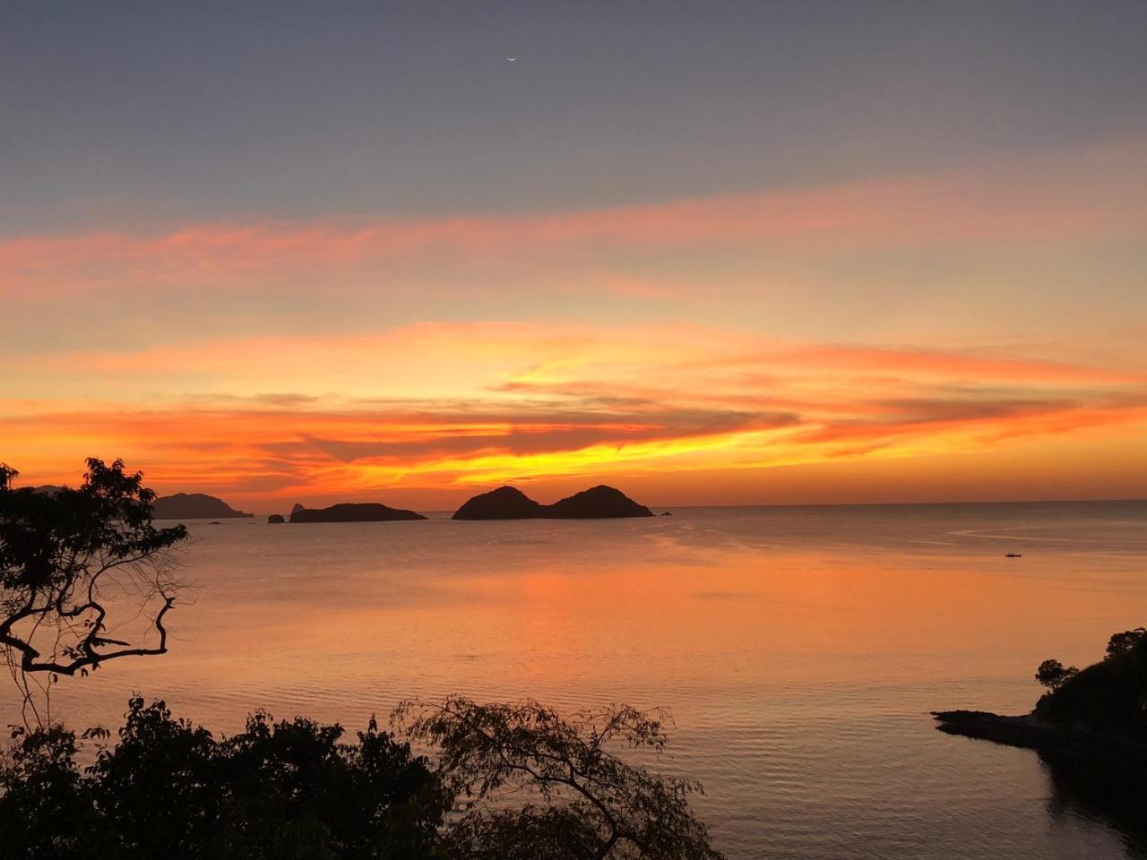 Sunny Island Resort (Adults Only) El Nido Buitenkant foto